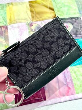 Coach VTG Black Jacquard Canvas & Leather Key Card Wallet